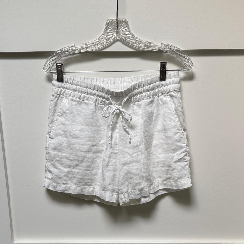 Tommy Bahama Women's White Linen Shorts